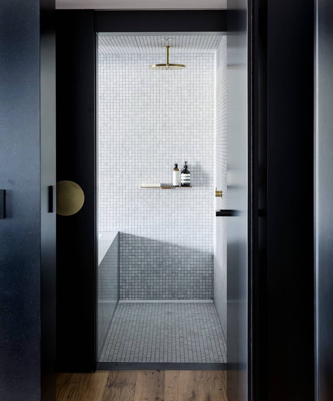Renter-Friendly Bathroom Upgrades — 20 No-Damage Ideas Under $60